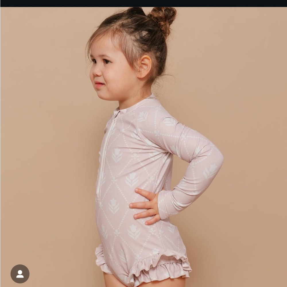 Baby Long Sleeve Imagine Perry Ruffle Rashguard - Soft Pink Versailles